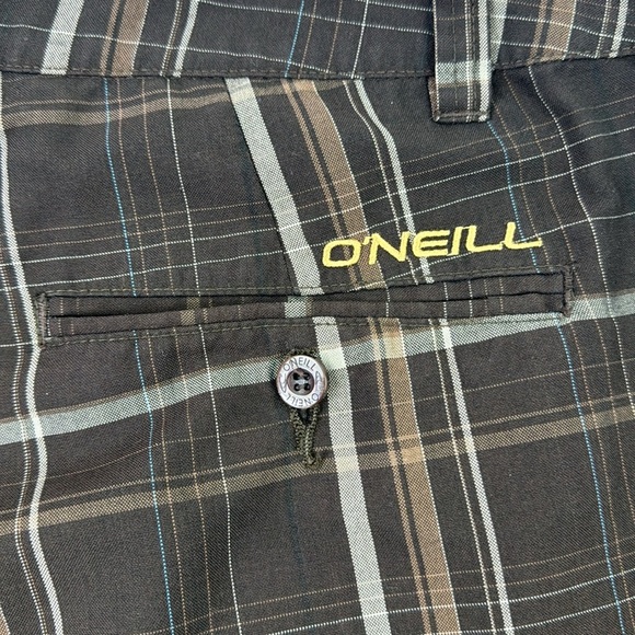 O'Neill Men's brown plaid bermuda shorts - Picture 9 of 11